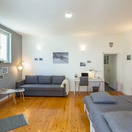 Marna Apartamento Makarska